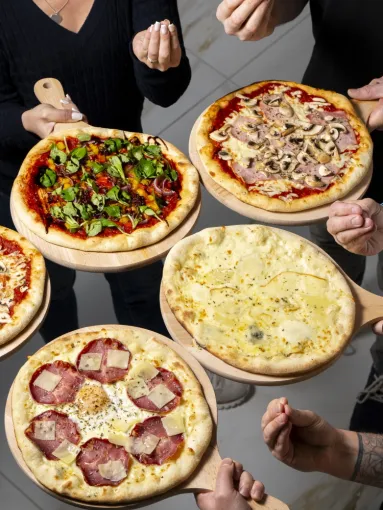 🍕 Pizza à Steenwerck – des pizzas artisanales pour tous les goûts, Armentières, PIZZA IN FAMIGLIA